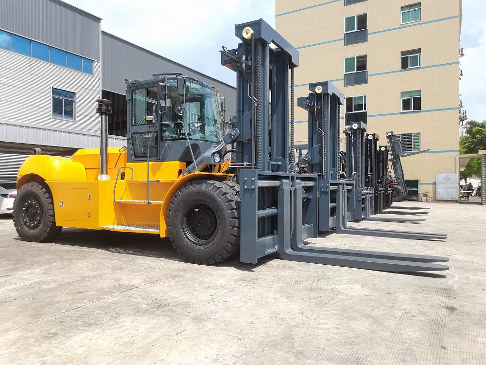 Heavy Forklift Truck001 Heavy Forklift Truck001